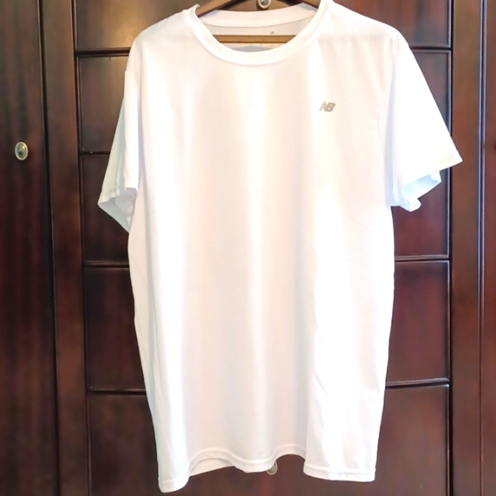 NWOT New Balance Dry-fit White Tee size XXL